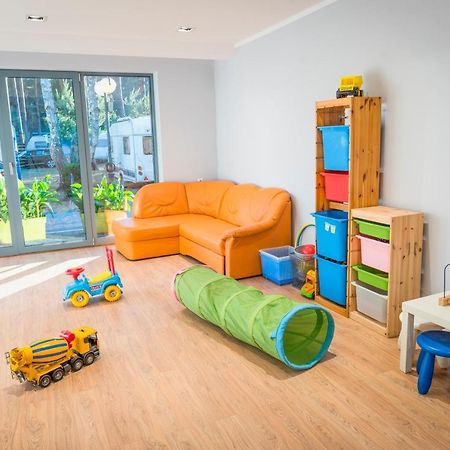 Apartamenty Camping Morski 웨바 외부 사진