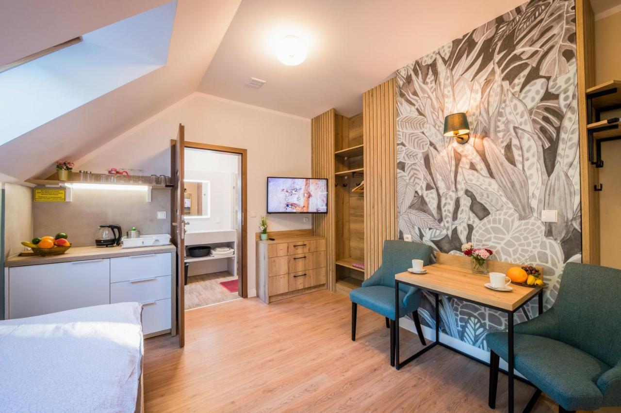 Apartamenty Camping Morski 웨바 외부 사진