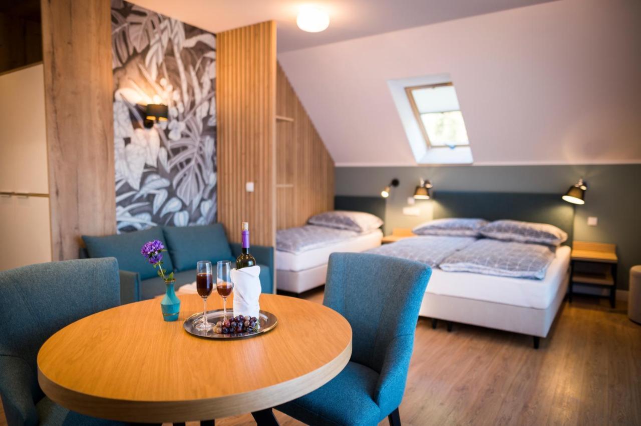 Apartamenty Camping Morski 웨바 외부 사진
